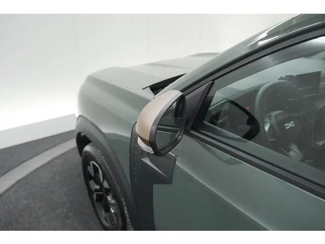 Dacia Duster TCe 130 Mild Hybrid Extreme 2024 Benzine 18