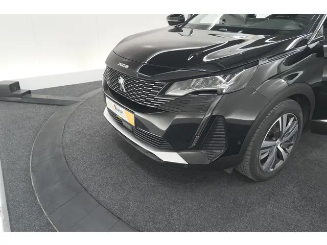 Peugeot 3008 PureTech 130 Allure 2021 Benzine 16