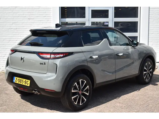 DS DS 3 PureTech 130EAT8 Performance Line 2024 Benzine 5