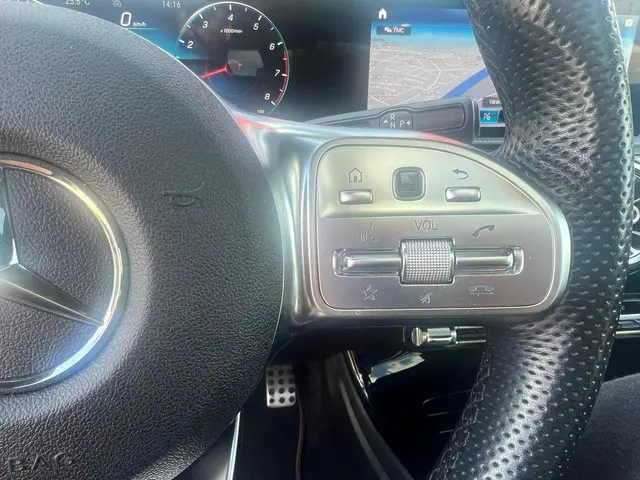 Mercedes-Benz CLA 220 Premium Plus 2019 Benzine 18
