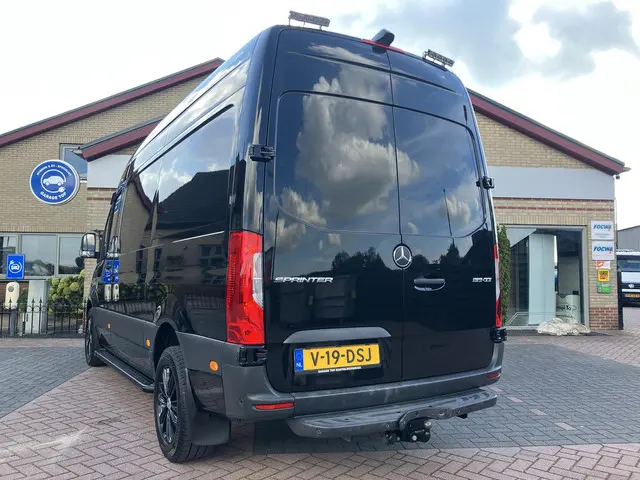 Mercedes-Benz Sprinter 319 3.0 CDI L2H2 2019 Diesel 8