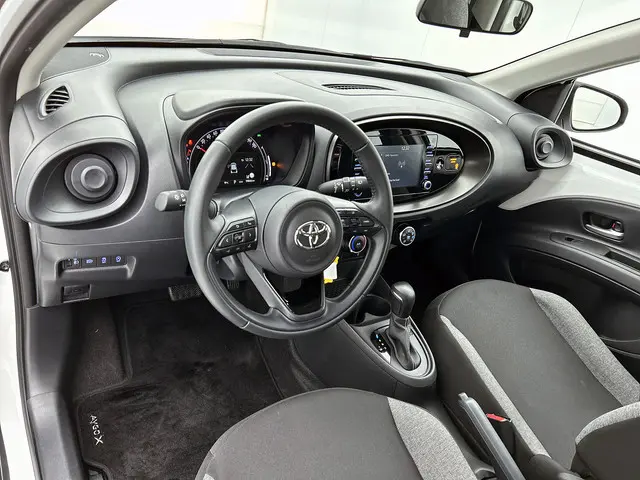 Toyota Aygo X 1.0 VVT-i S-CVT Play 2023 Benzine 7