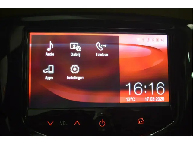 Opel ADAM 1.2 2015 Benzine 20