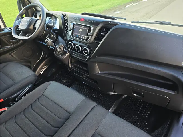 Iveco Daily 35S18HV 3.0 410 H2 2023 Diesel 14