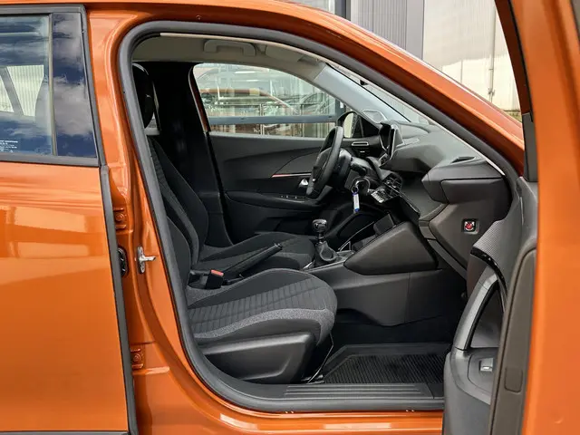 Peugeot 2008 1.2 PureTech Active 2021 Benzine 30