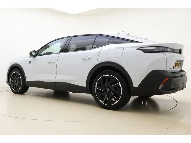 Peugeot 408 1.6 HYbrid GT 180 EAT8 2024 Hybride Benzine 12