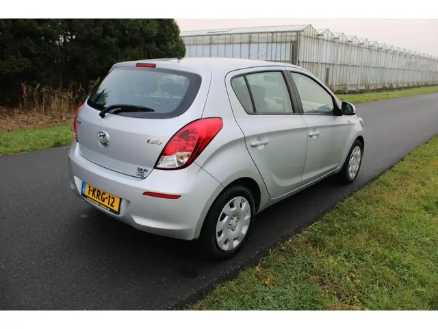 Hyundai i20 1.2i i-Motion 5 Drs 2013 Benzine 6