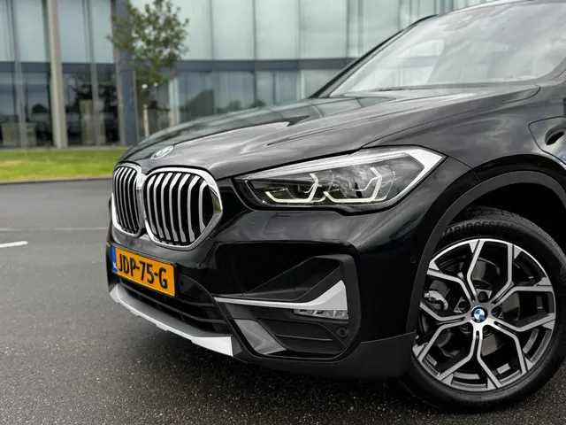 BMW X1 xDrive25e 2021 Hybride Benzine 14