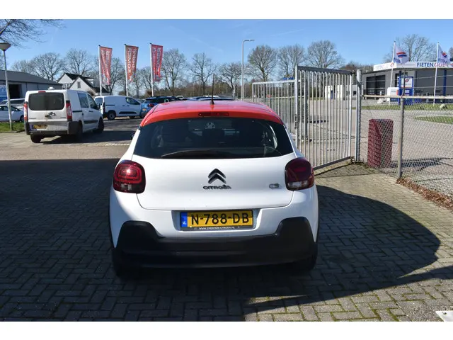 Citroën C3 1.2 PureTech Feel 2021 Benzine 4