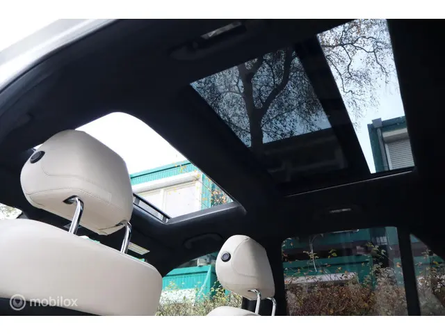 Mercedes-Benz M-Klasse 500 2013 Benzine 77