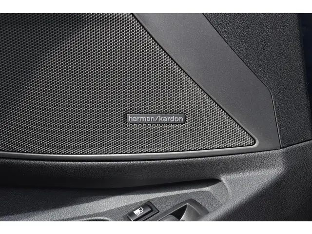 BMW 3 Serie Touring 330e 2025 Hybride Benzine 40