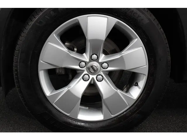 Volvo XC40 1.5 T3 163 pk Automaat Momentum 2021 Benzine 23