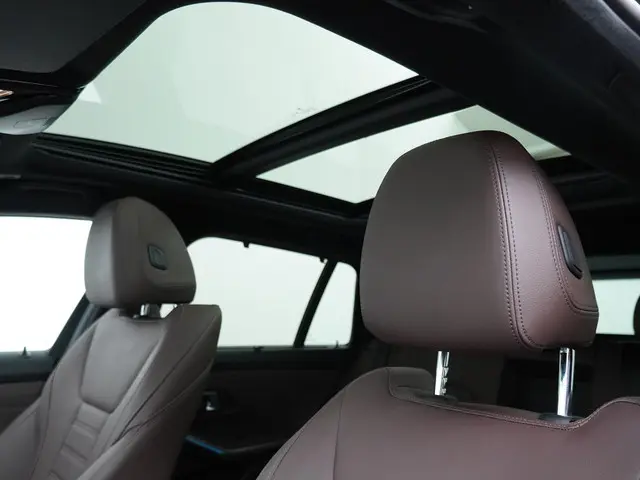 BMW 3 Serie Touring 320e 2024 Hybride Benzine 20