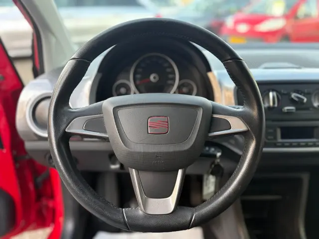 SEAT Mii 1.0 Style Sport 2013 Benzine 12