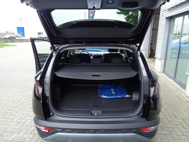 Hyundai Tucson 1.6 T-GDI MHEV Comfort Smart 2022 Benzine 32