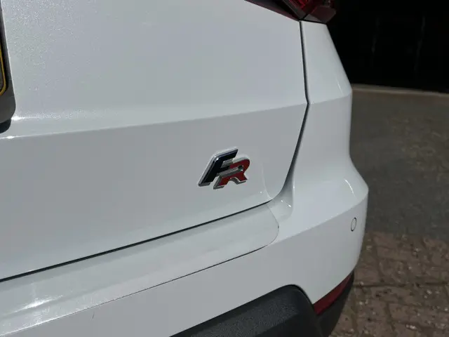 SEAT Arona TSI 115 pk FR Limited Edition 2020 Benzine 32