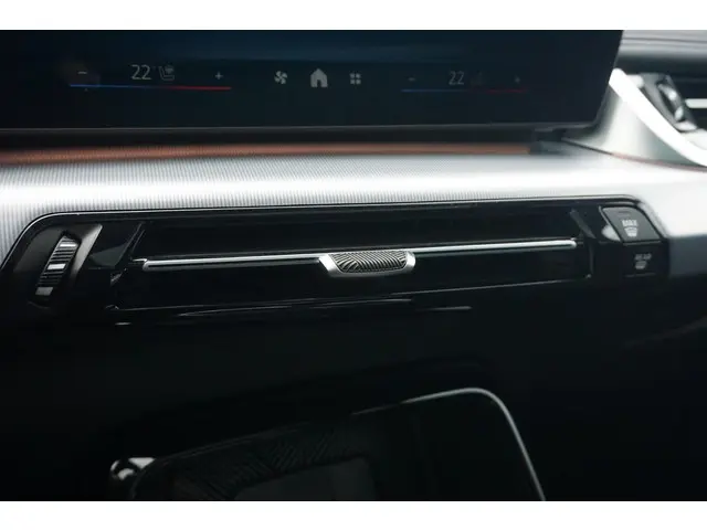 BMW iX1 eDrive20 2025 Elektrisch 18