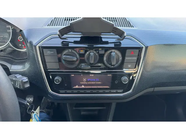 Volkswagen up! 1.0 BMT move up! 2019 Benzine 10