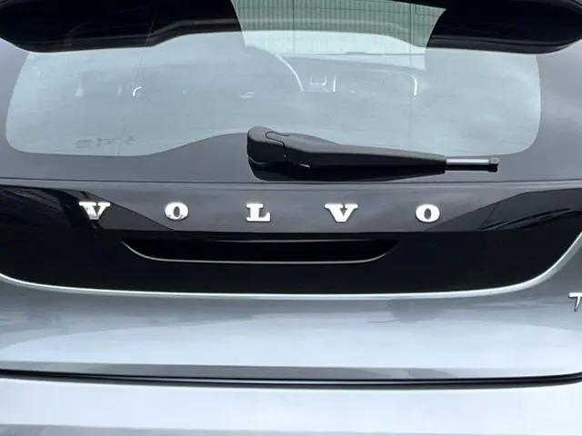 Volvo V40 2.0 T3 Momentum 2016 Benzine 52