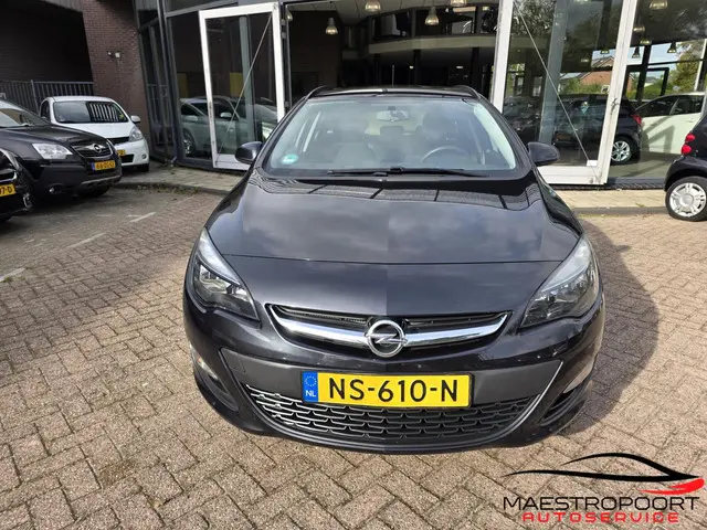 Opel Astra Sports Tourer 1.4 Edition 2015 Benzine 2