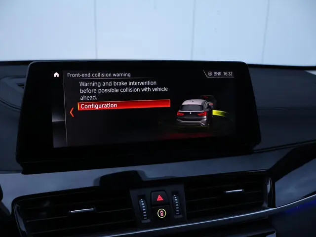 BMW X1 sDrive18i Business Edition Plus 2021 Benzine 31