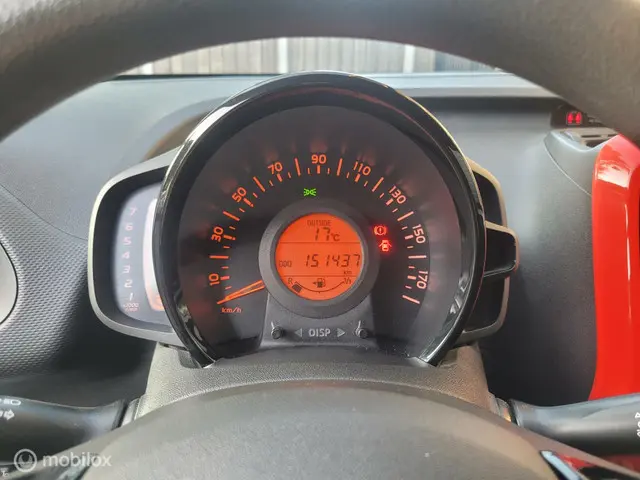 Citroën C1 1.0 e-VTi Shine | AIRCO | CABRIO | APK | 2014 Benzine 24