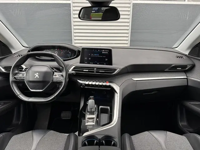 Peugeot 3008 1.2 PureTech Première 2018 Benzine 15