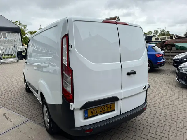 Ford Transit Custom 270 2.2 TDCI L1H1 Trend 2015 Diesel 8