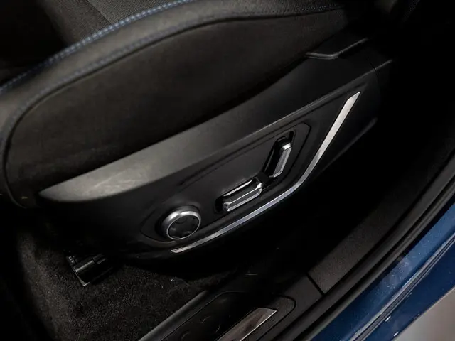 Lynk & Co 01 1.5 / 261pk / Blackstyle 2022 Hybride Benzine 26