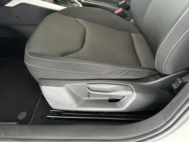 SEAT Arona 1.0 TSI Xcellence Launch Edition 2018 Benzine 13