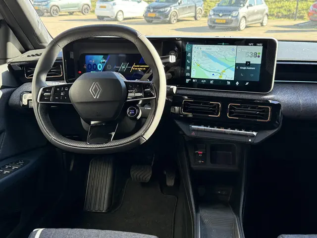 Renault 4 comfort range techno 52 kWh 2025 Elektrisch 3