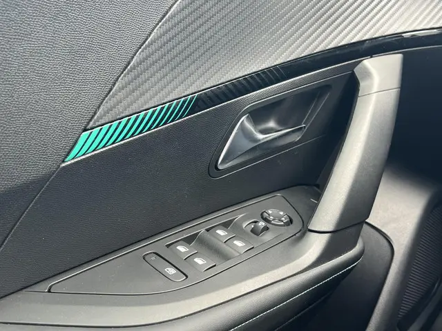 Peugeot e-2008 EV Allure 50 kWh 2022 Elektrisch 20