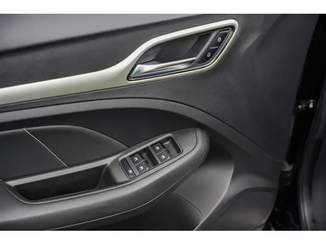 MG ZS EV MG Luxury 45 kWh 2020 Elektrisch 14