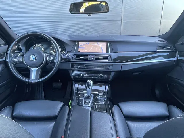 BMW 5 Serie Touring 520i Luxury Edition 2016 Benzine 6