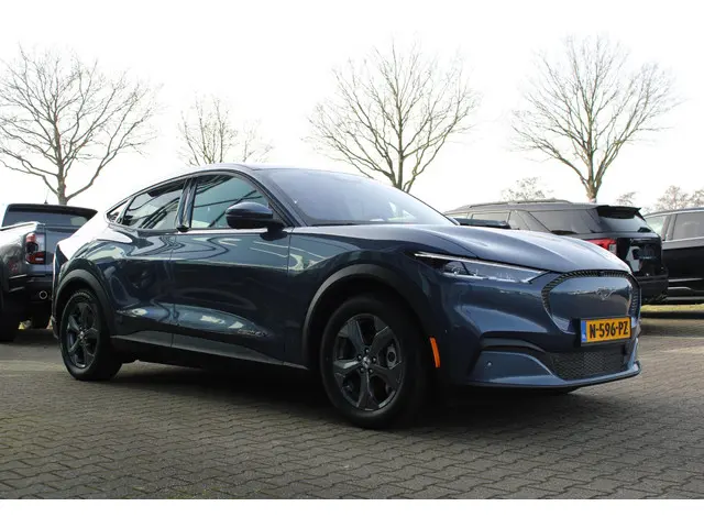 Ford Mustang Mach-E Extended RWD 98 kWh 2021 Elektrisch 7