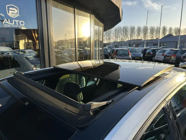 Volkswagen Golf 1.4 TSI Highline Business R 2017 Benzine 6