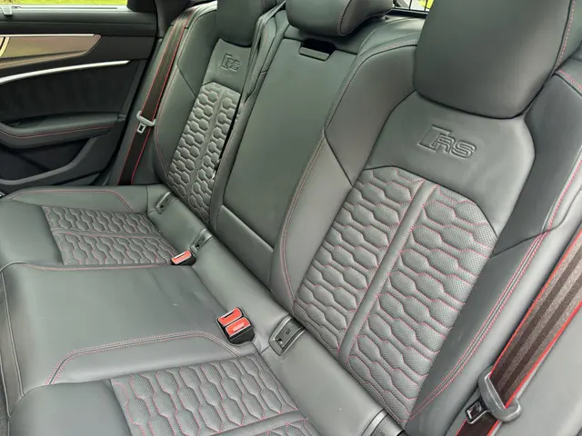 Audi RS6 TFSI quattro 2022 Benzine 37