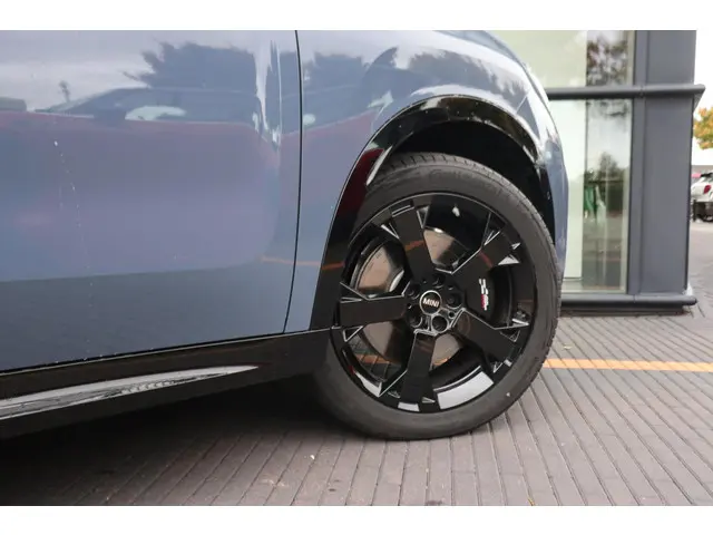 MINI Countryman C John Cooper Works 2025 Benzine 11