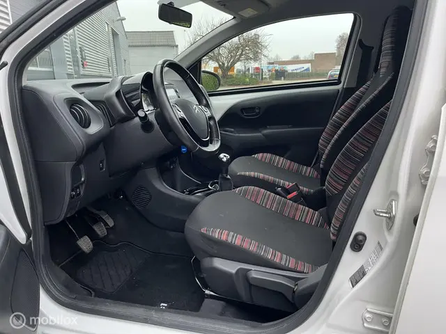 Citroën C1 1.0 VTi Feel|AIRCO|UBS|1e eignr| 2020 Benzine 12
