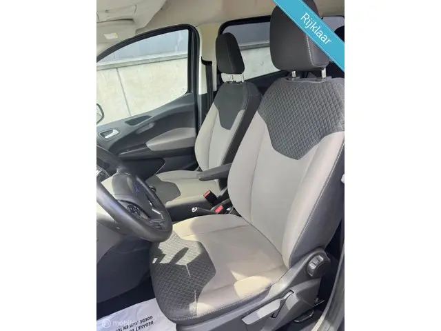 Ford Tourneo Courier 1.0 Titanium 2016 Benzine 5