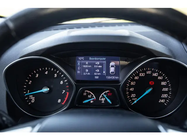 Ford Kuga 1.6 Titanium 2013 Benzine 26