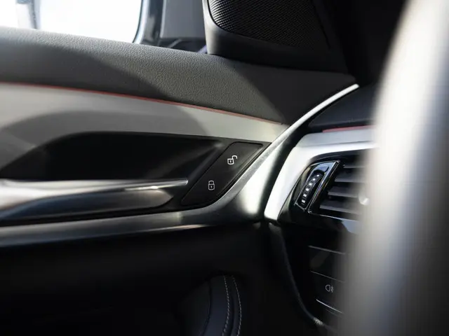 BMW 5 Serie Sedan 520i 2021 Benzine 43