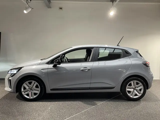 Renault Clio 1.0 TCe 90 GPF Evolution 2024 Benzine 14