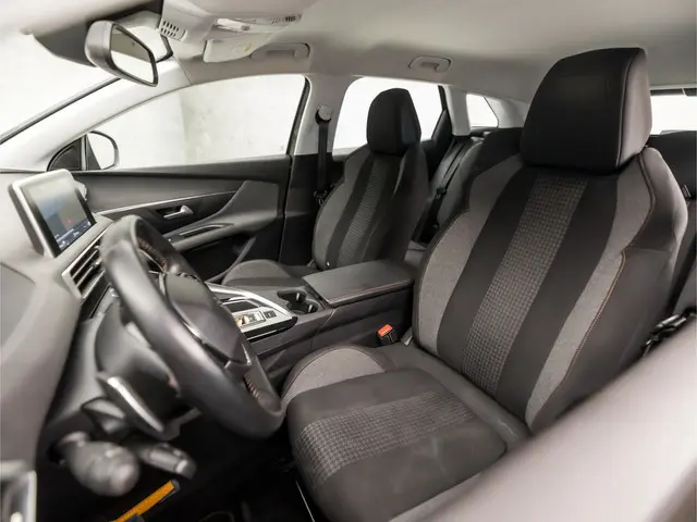 Peugeot 3008 1.2 PureTech Sport 2017 Benzine 13