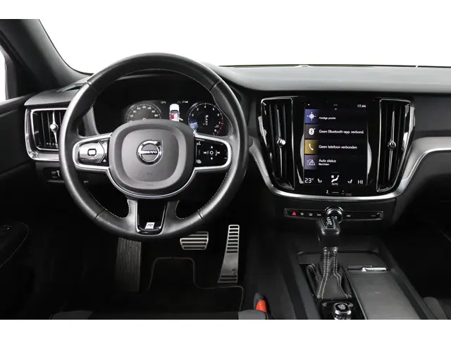 Volvo S60 2.0 T4 R-Design 2020 Benzine 9