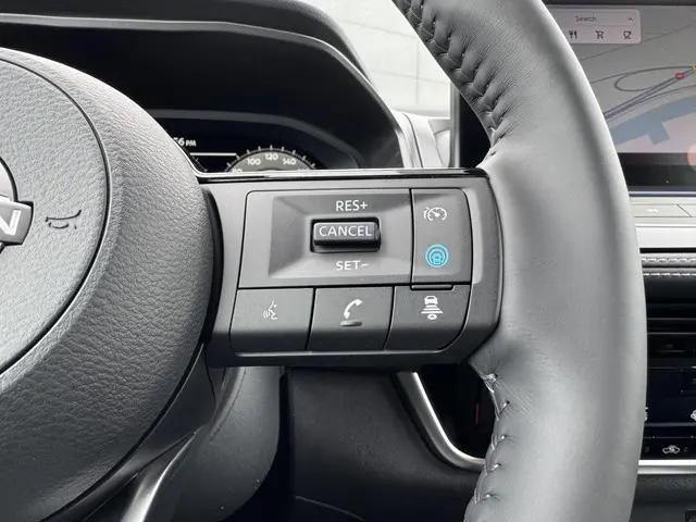 Nissan QASHQAI 1.3 MHEV N-Connecta 2025 Benzine 16
