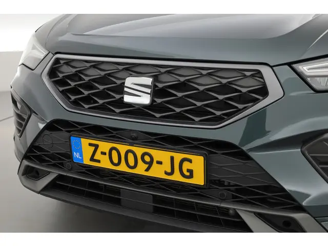 SEAT Ateca 1.5 TSI FR Business Intense 2023 Benzine 32