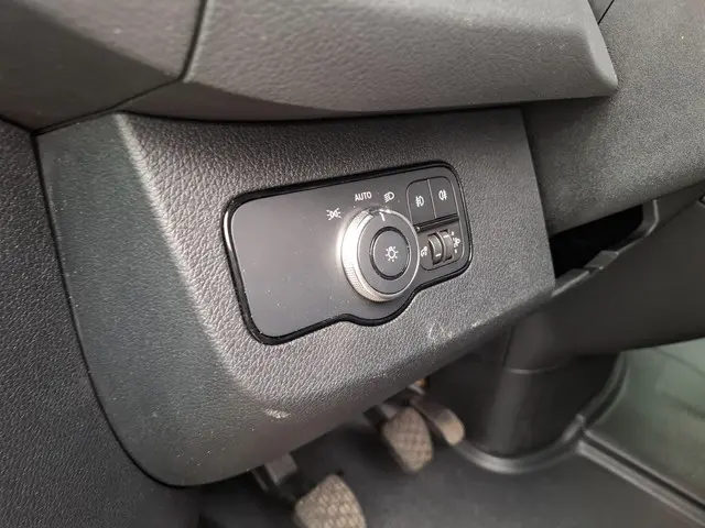 Mercedes-Benz Sprinter 317 1.9 CDI L2H2 RWD 2022 Diesel 14