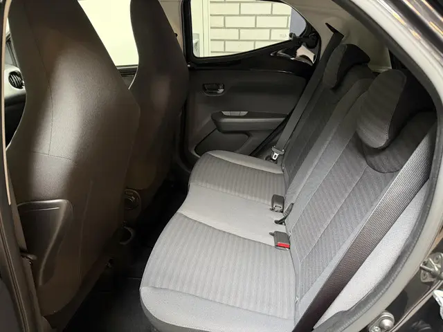 Toyota Aygo 1.0 VVT-i x-joy 2020 Benzine 14