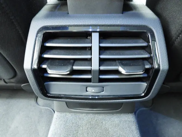 Audi Q3 35 TFSI Business Edition 2020 Benzine 32